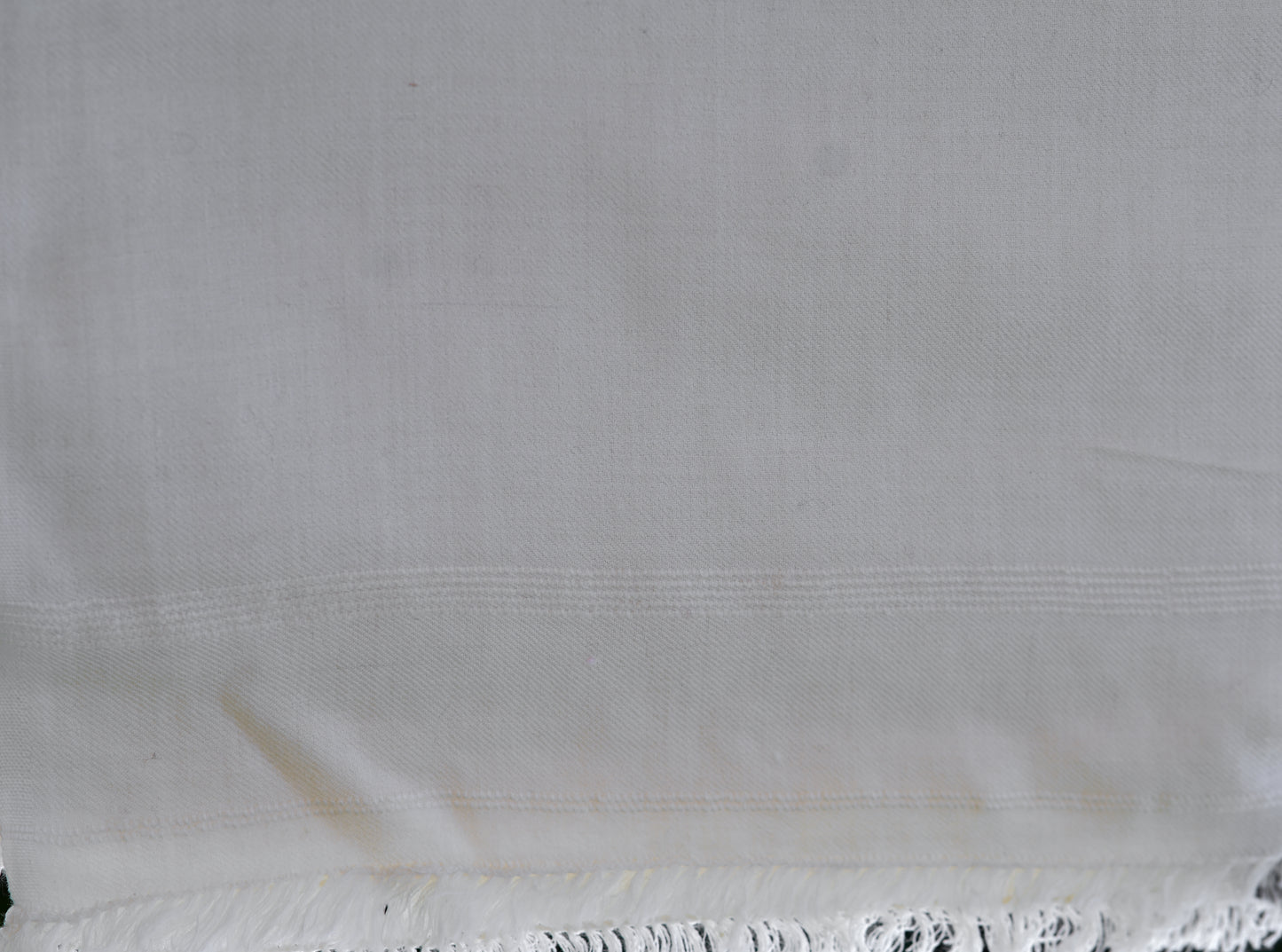 Premium White Pure Wool Shawl – Timeless Luxury