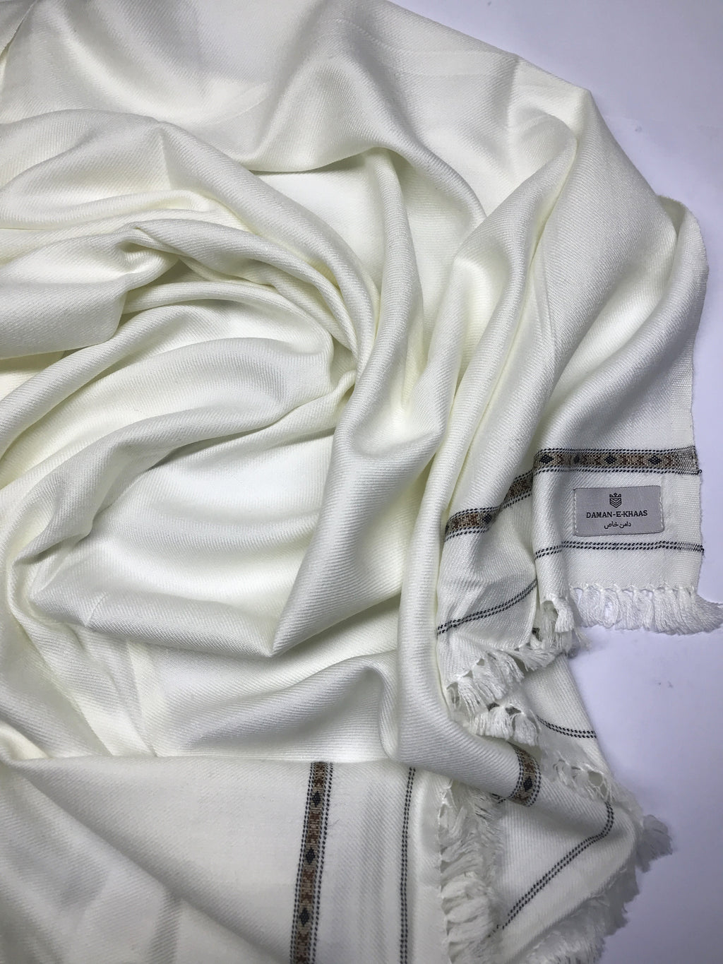 Elegant Off-White Wool Shawl – Single Border Design